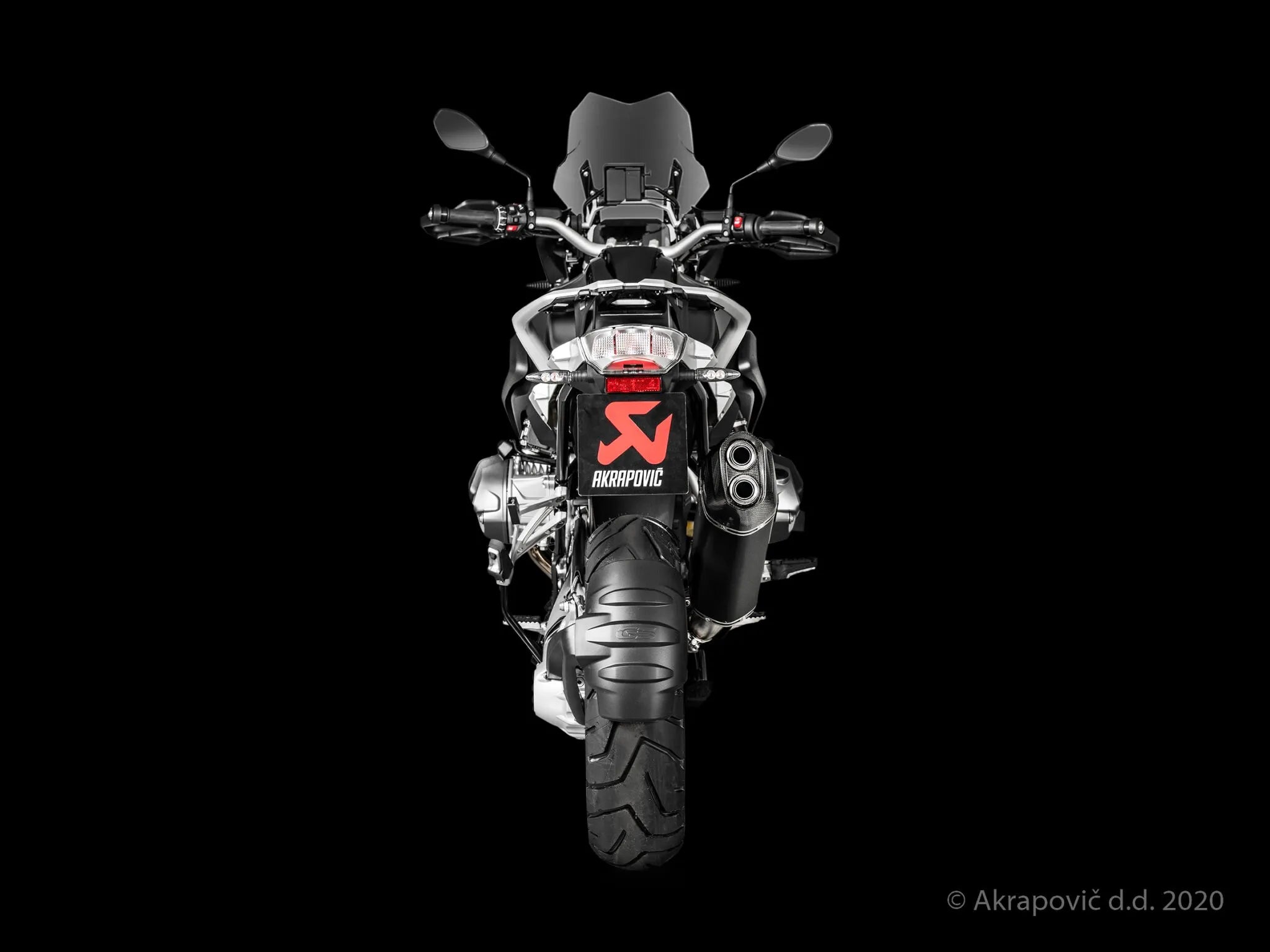 Akrapovic Slip-on Lyddæmper Street - ECE Godkendt