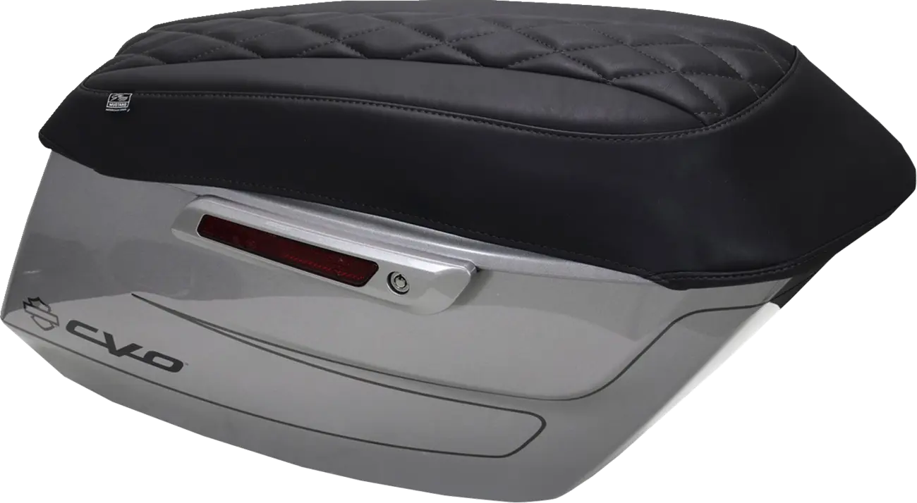 Mustang Deluxe Diamond Saddlebag Lid Covers
