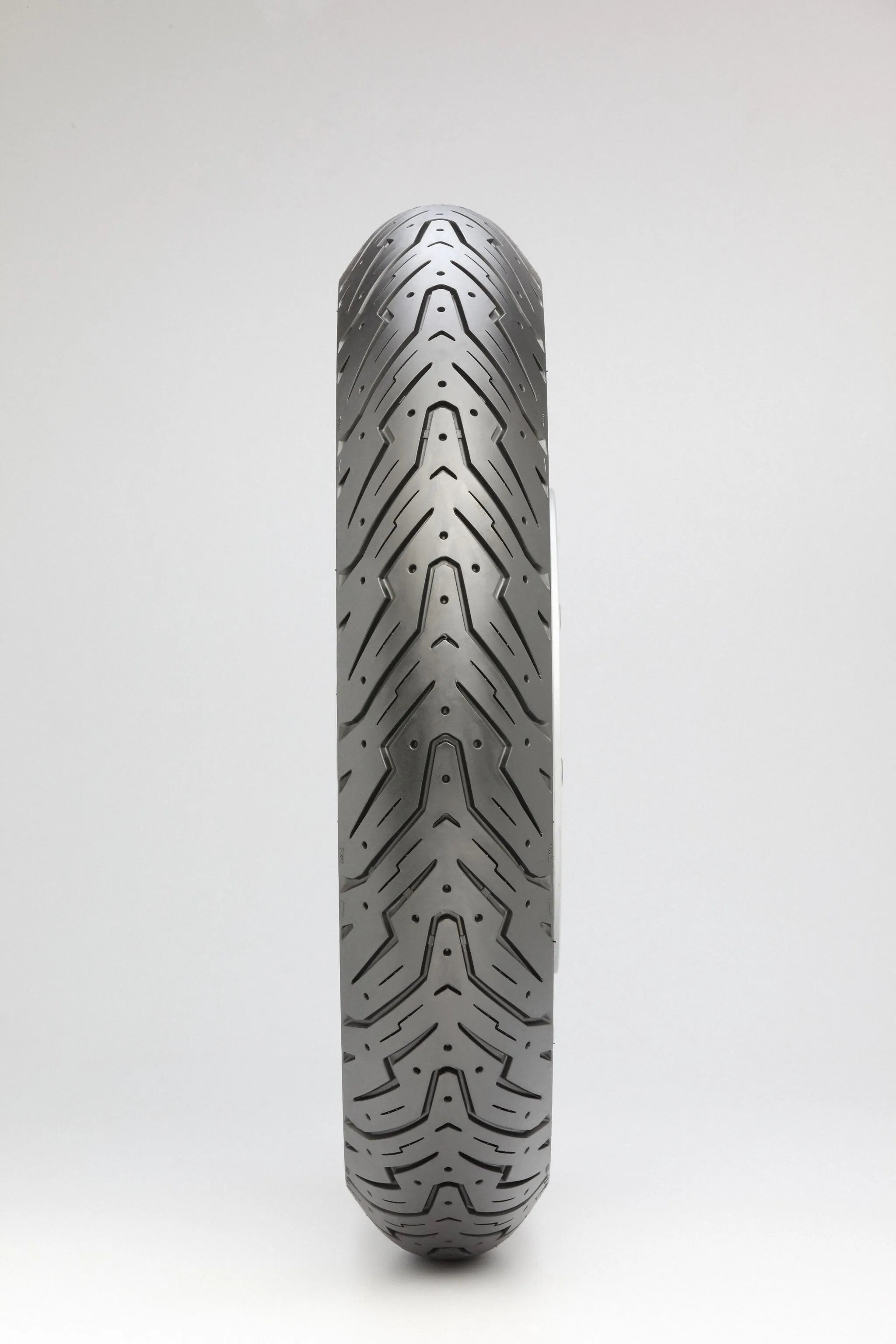 Pirelli Angel Scooter Tire 110/70-14 Rear
