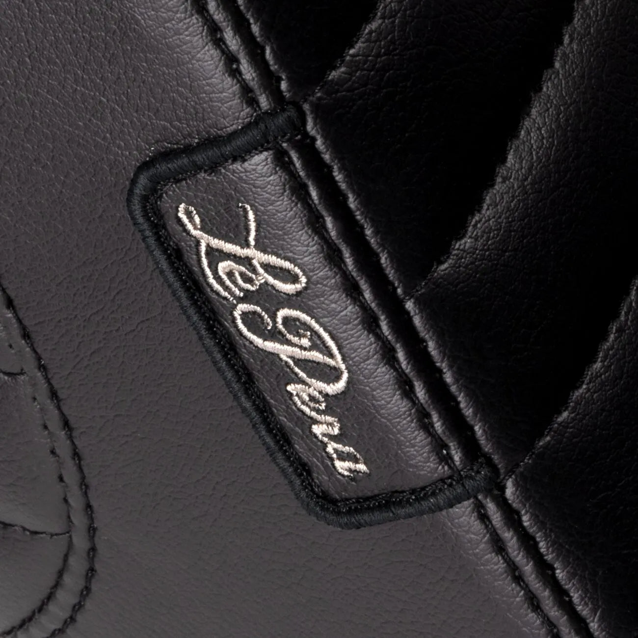 Le Pera Tailwhip Seat - Enhanced Comfort & Style - For Harley Davidson