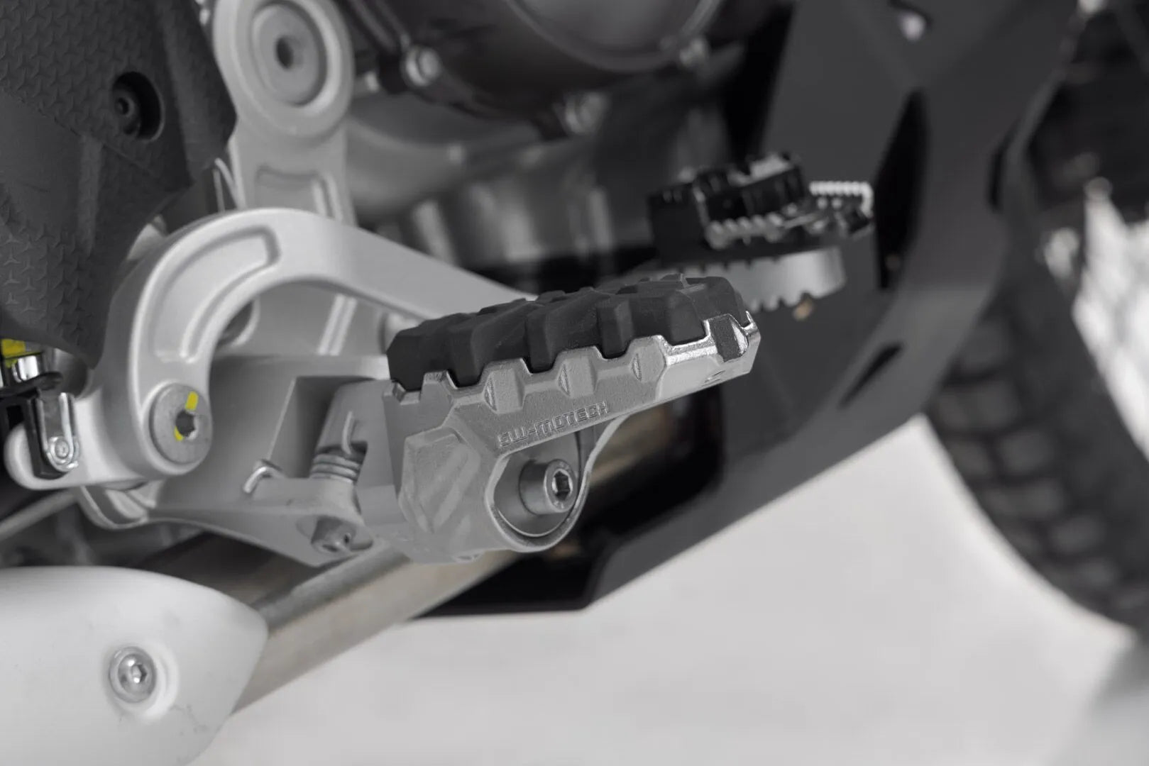 Sw-motech Evolution Footrest Kit - Adjustable