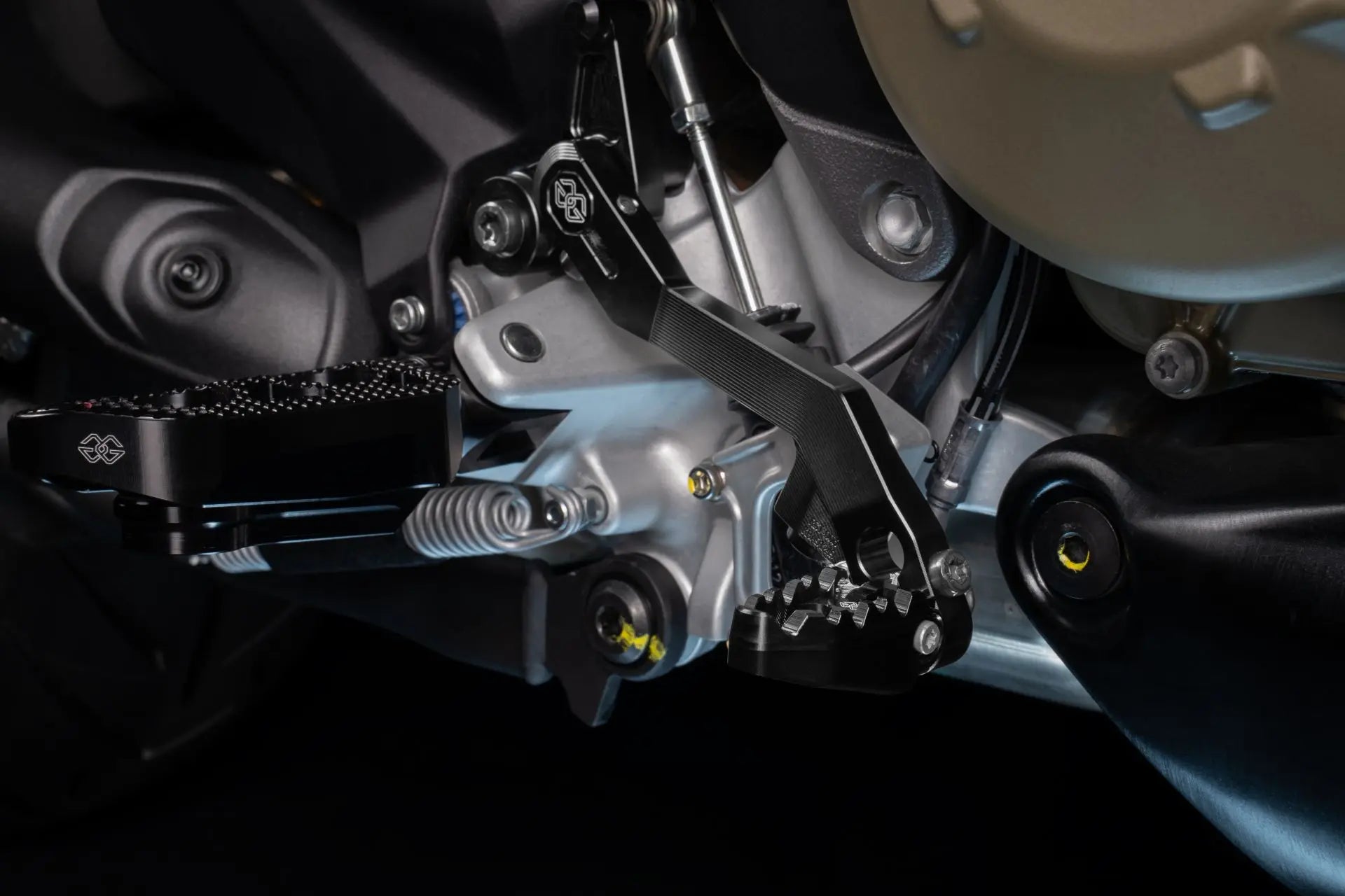 Gilles Tooling Gear Lever - Enhanced Performance