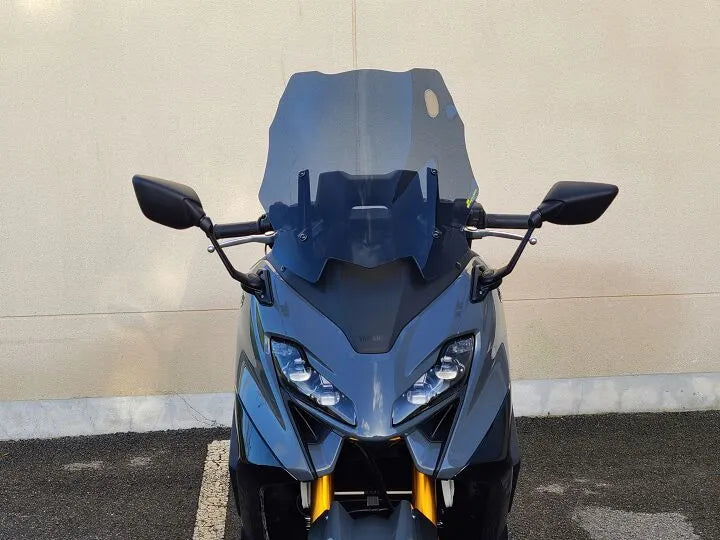 Bullster Scooter Windscreen - Enhanced Aerodynamics