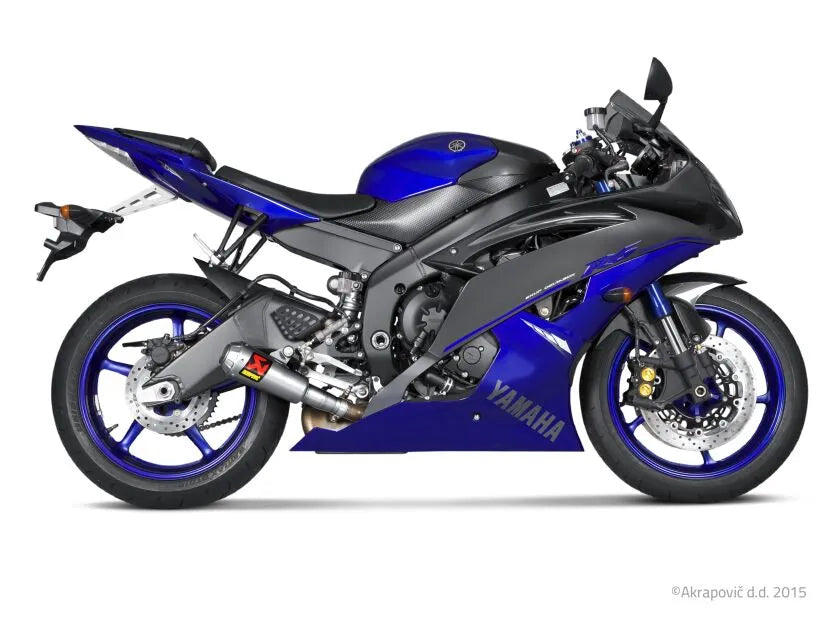 Akrapovic Slip-on Line Lyddæmper Street