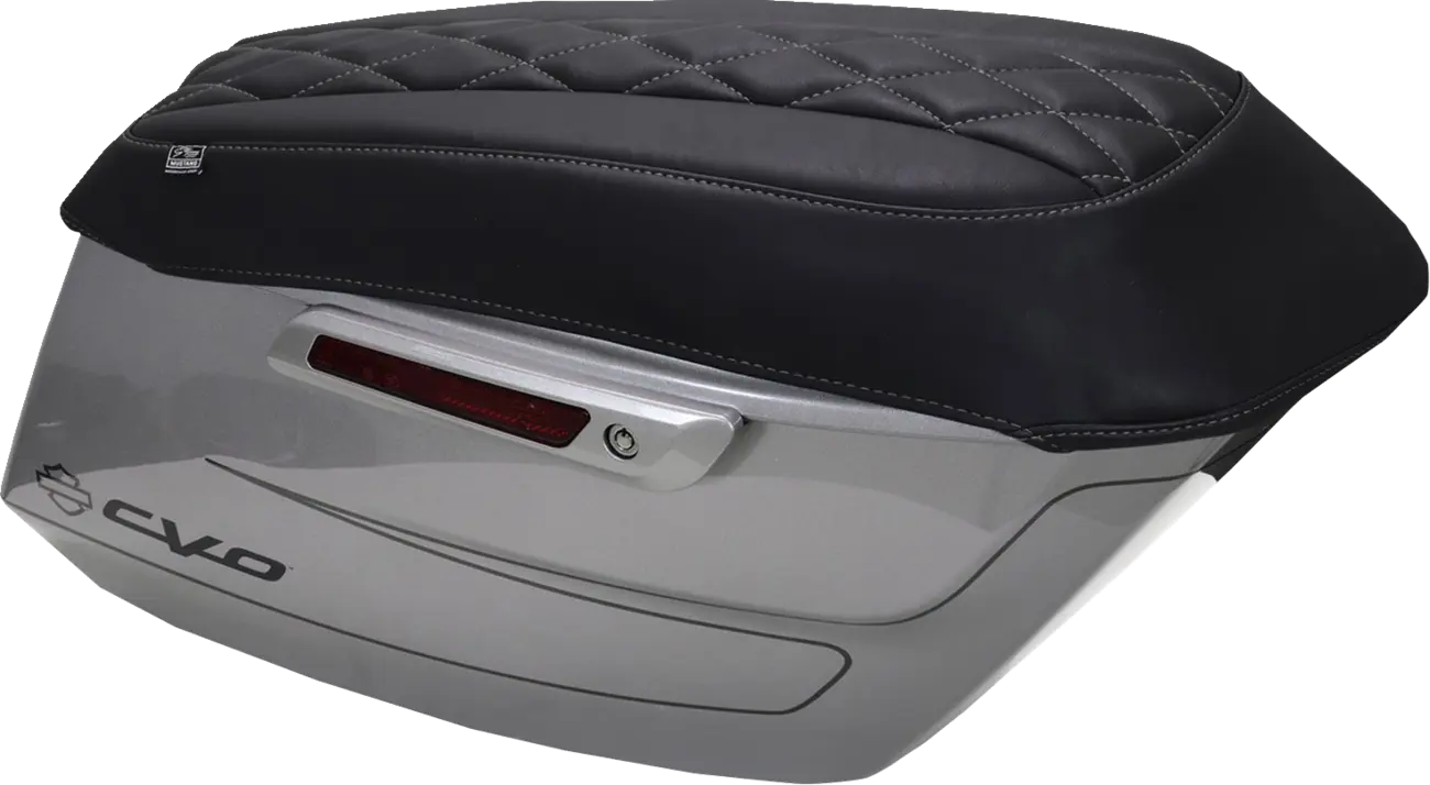 Mustang Deluxe Diamond Saddlebag Lid Covers