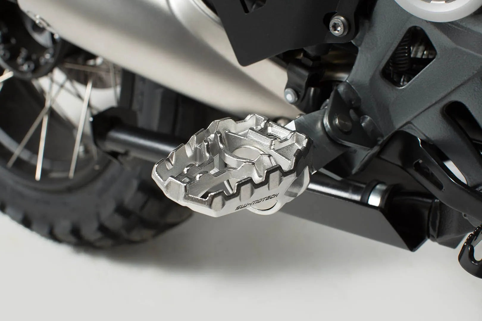Sw-motech Evolution Footrest Adjustable Kit