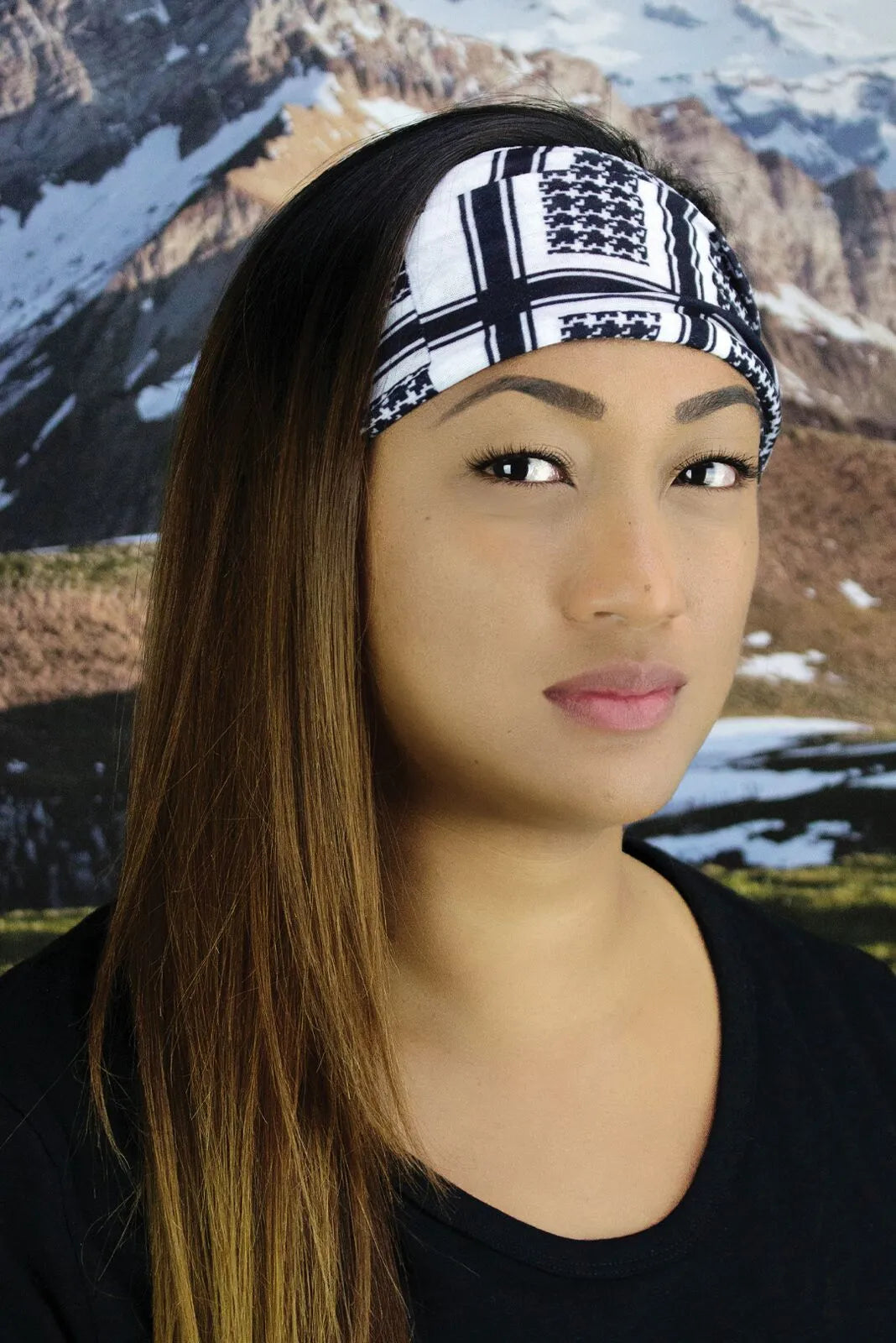 Zan Headgear Motley Tube Neck Tube Hound