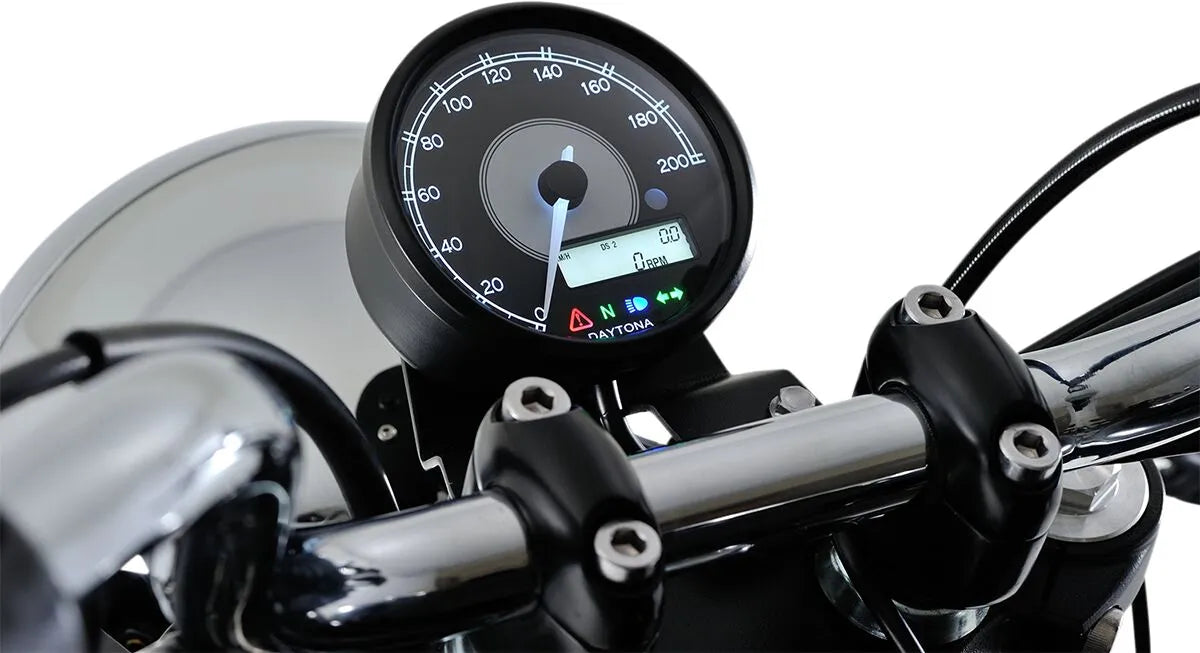 Daytona Speedometer - Accurate Speed Display