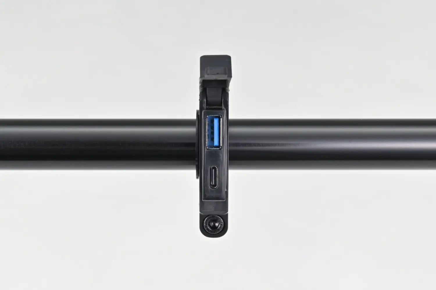 Daytona Usb Charging Port - 5v/2.4a Output