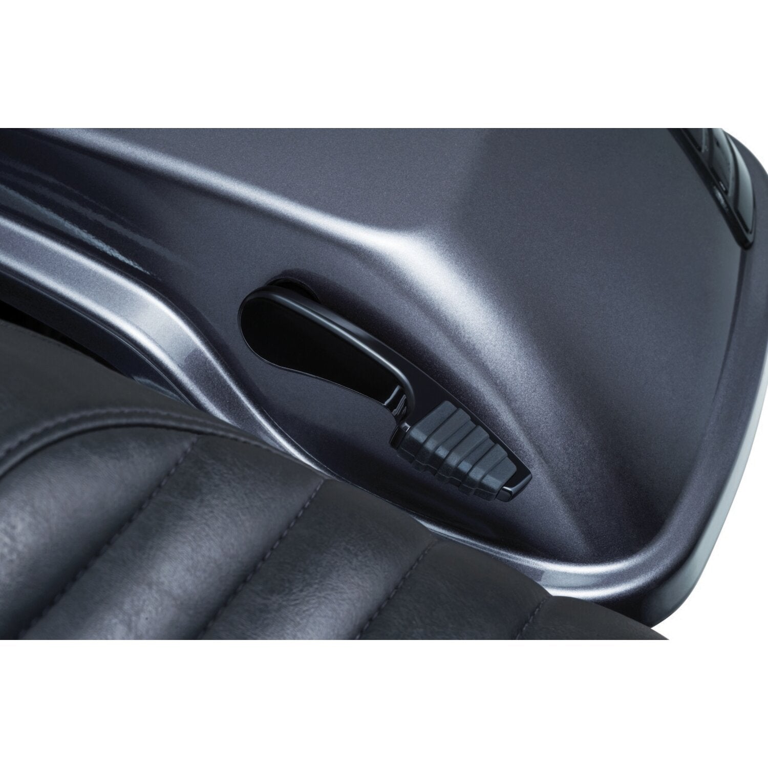 Kuryakyn Quick draw saddlebag latch handles