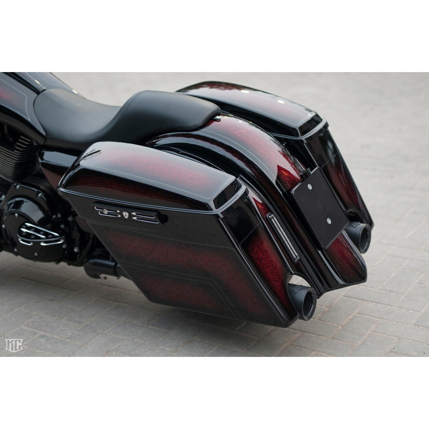Killer Custom 4″ down stretch extended saddlebags