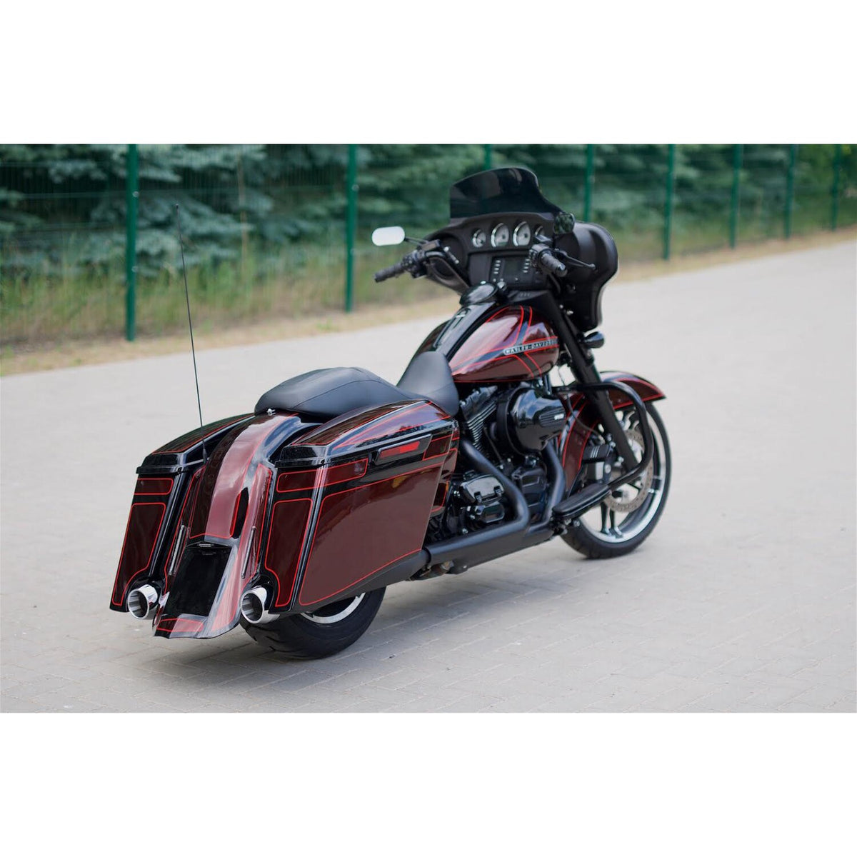 Killer Custom 3″ down stretch extended saddlebags