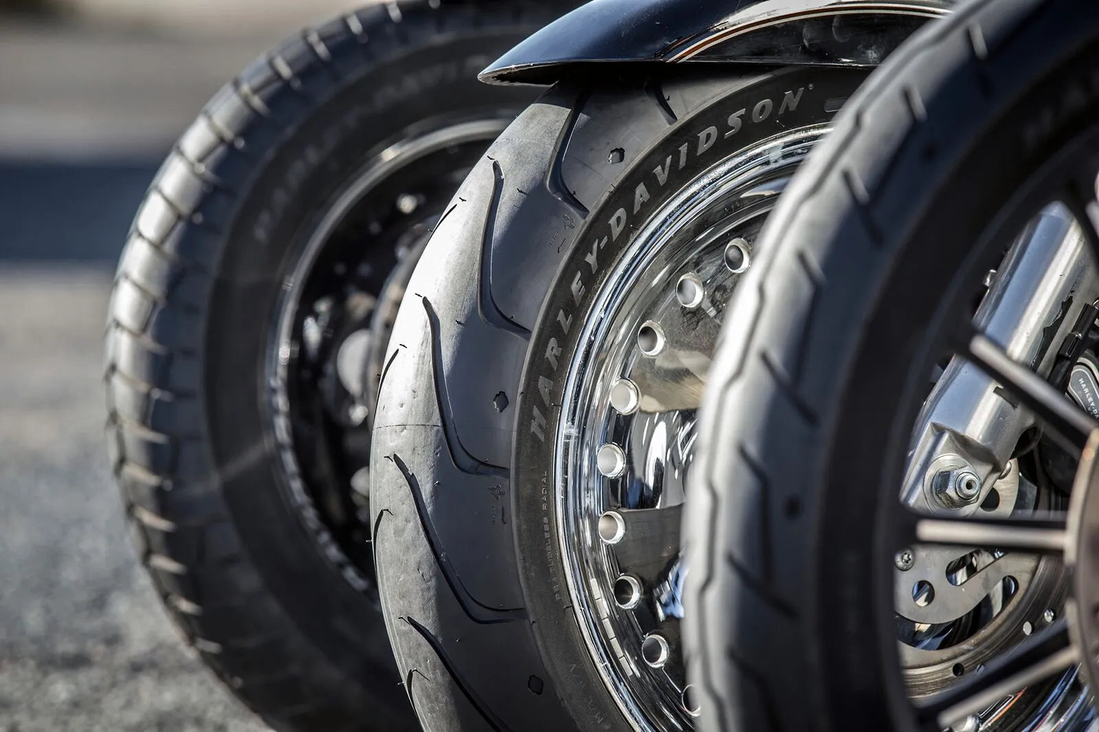 Michelin Scorcher 11 Tire 140/75r17 For Harley-davidson