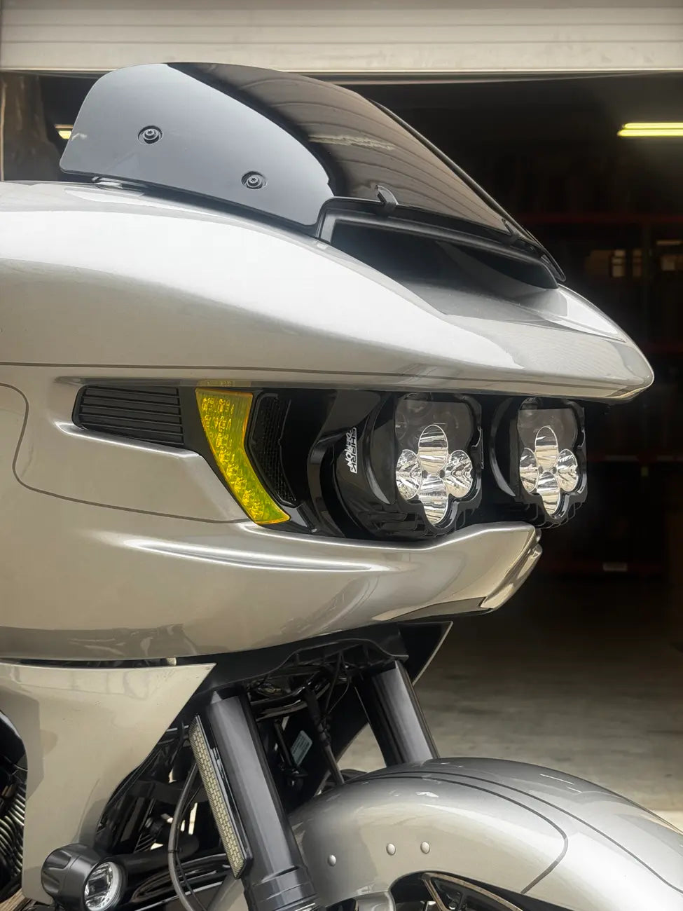 Custom Dynamics Shark Demon Integrated Front Turn Signals