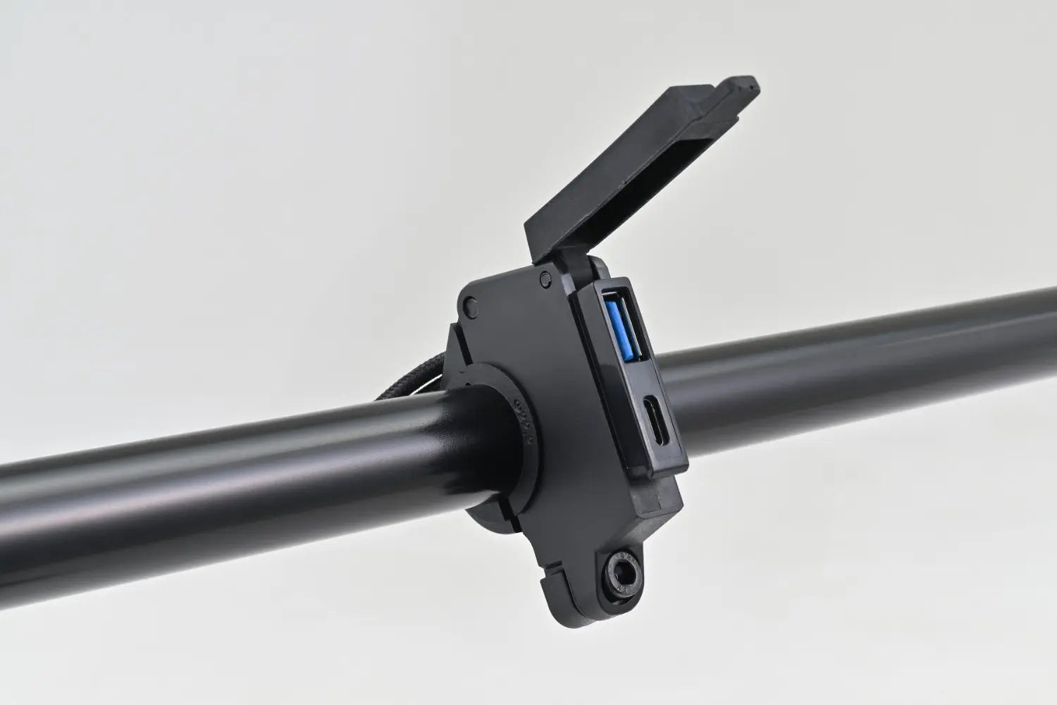 Daytona Usb Charging Port - 5v/2.4a Output