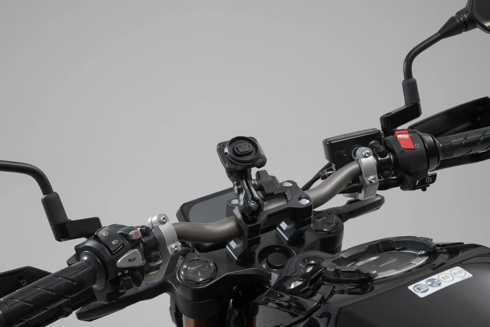 Sw-motech Universal Gps Mount Kit With T-lock For Smartphone