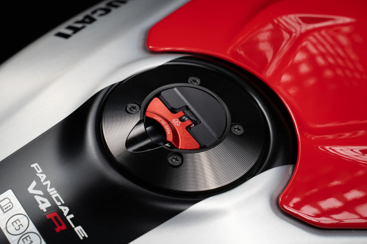 Gilles Tooling Fuel Cap Version 2 Black/Red for Ducati