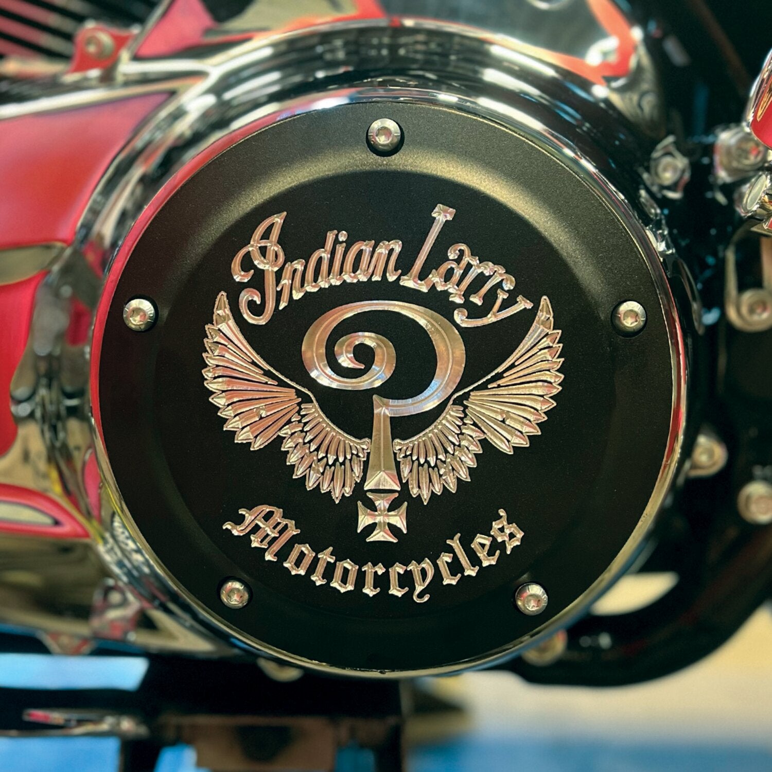 Indian Larry Motorcycles Indian Larry 'Indian Larry' logo derby cover - Matte black