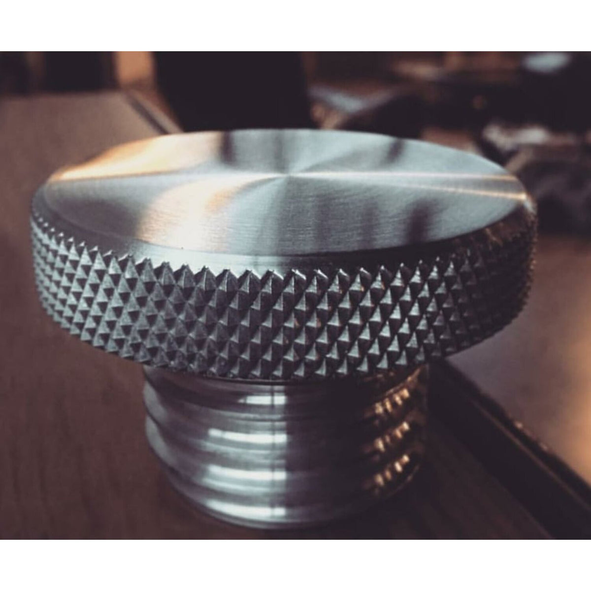 Motone vented gas cap - Clear aluminum
