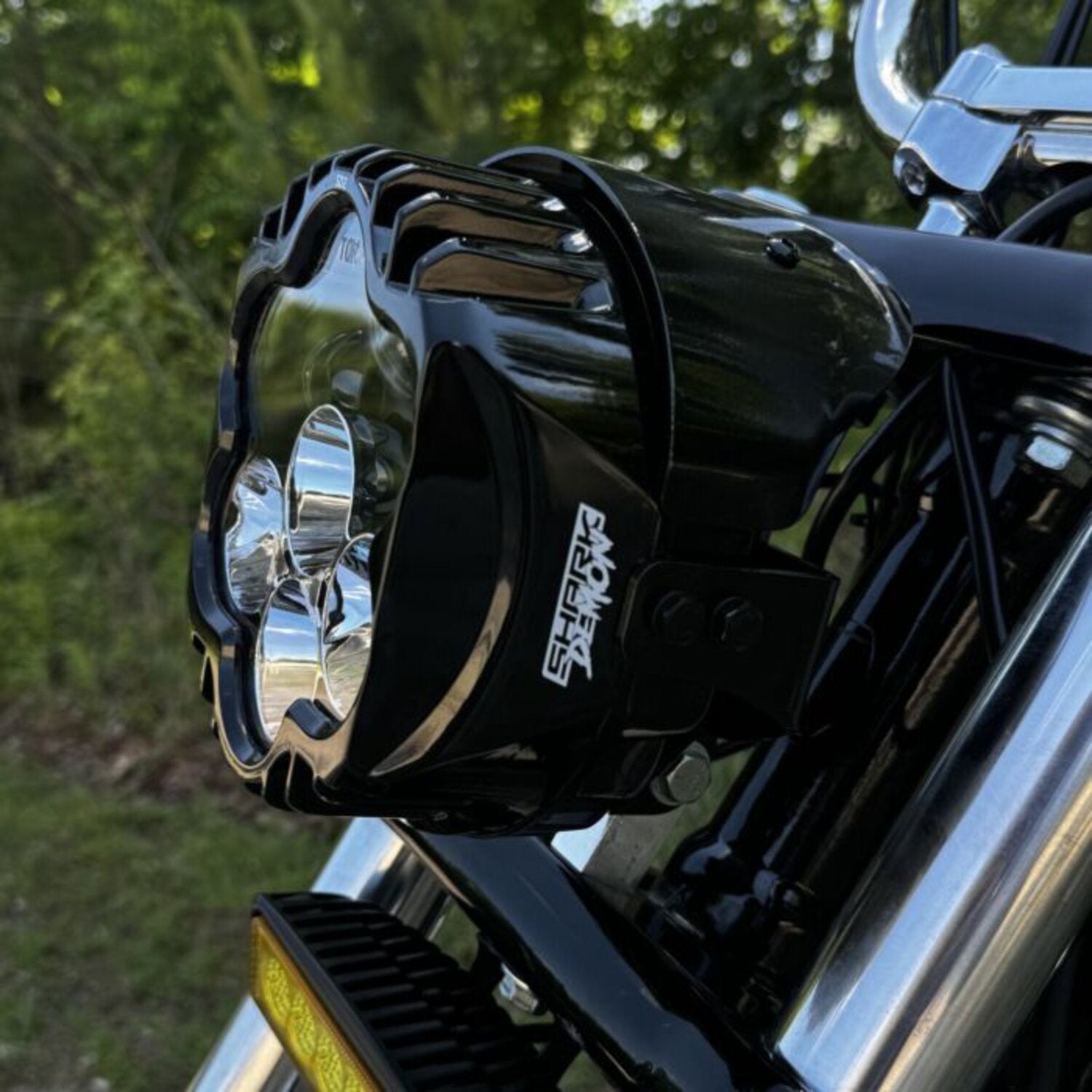 Custom Dynamics 5-3/4" Shark Demon LED headlamp kit