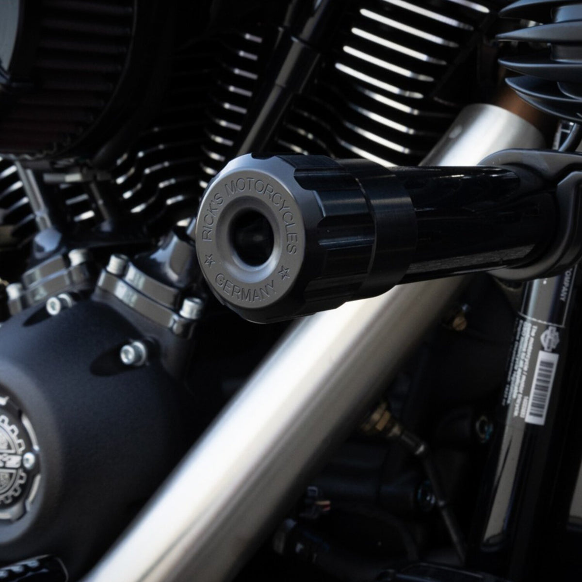 Rick's Motorcycles Clubstyle crashbar end caps - Gloss Black