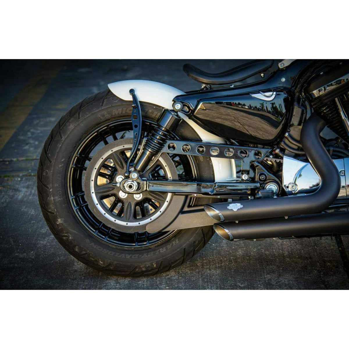 Rick's Motorcycles belt cover Round holes - Gloss black