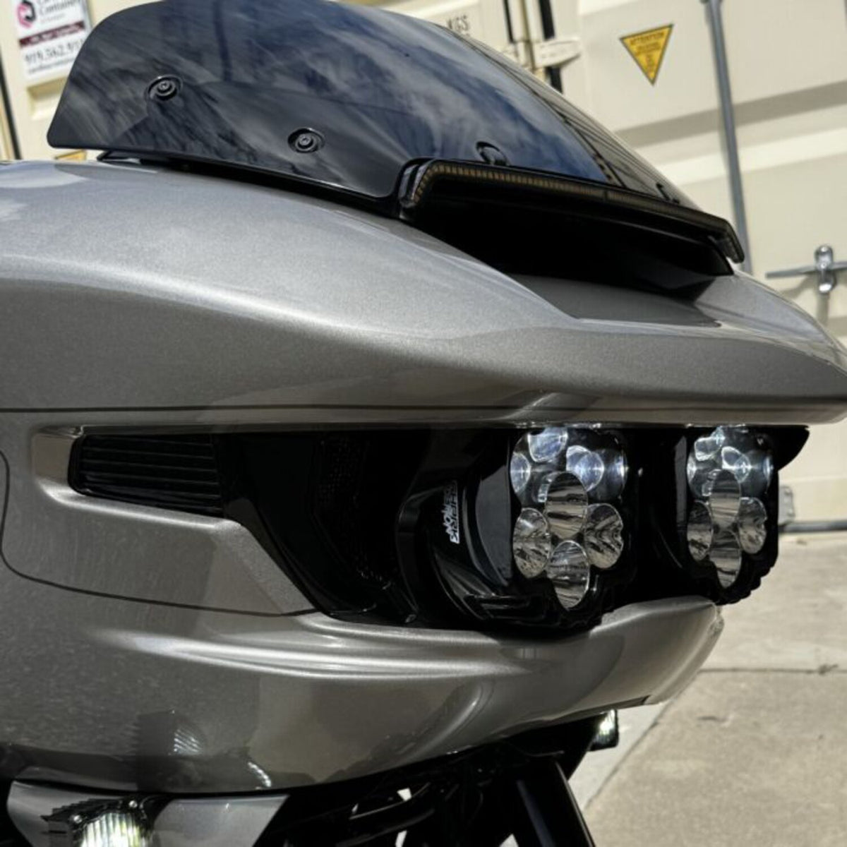 Custom Dynamics Shark Demon LED headlamp kit - White/white