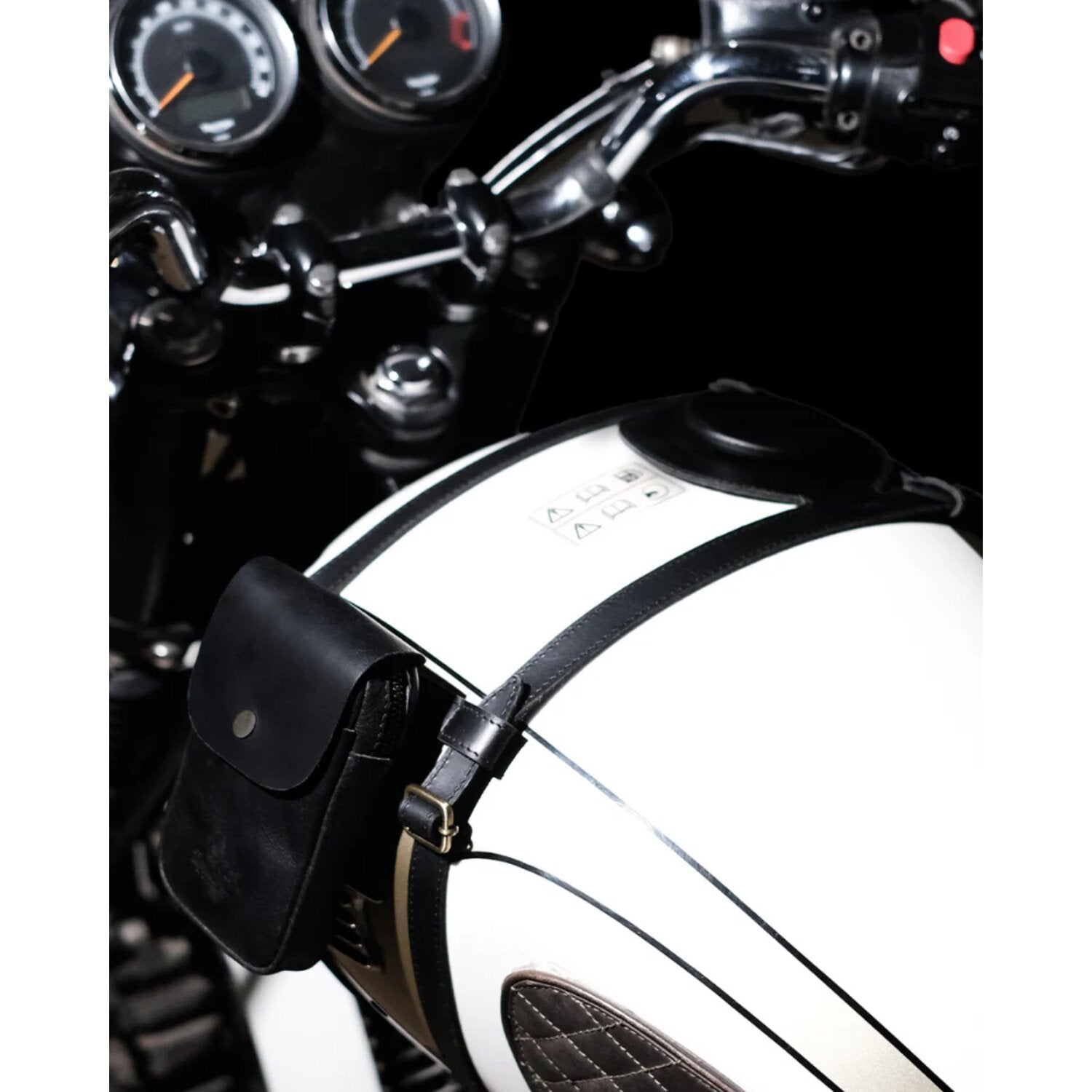 Trip Machine Tank Strap Right Side Fuel Inlet black