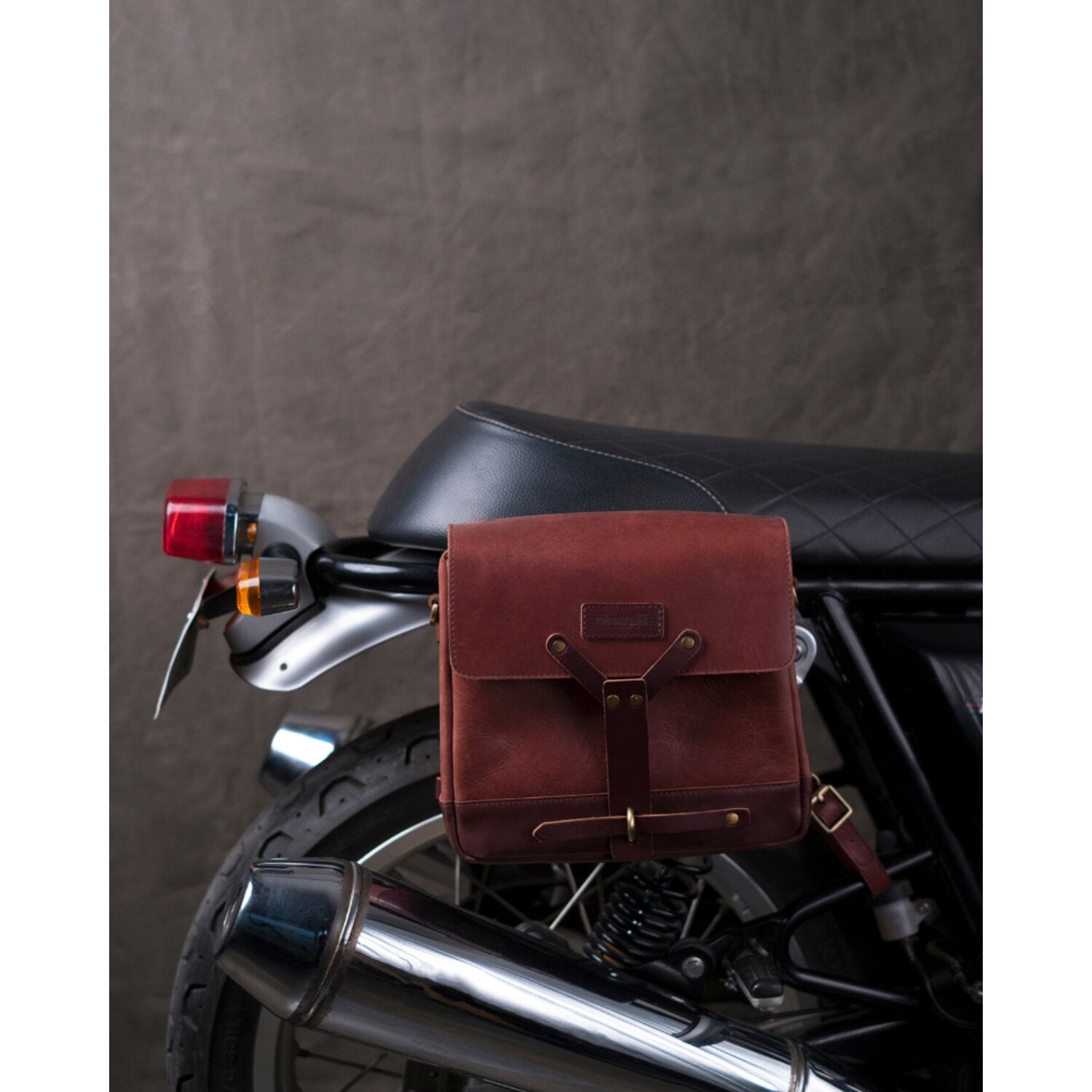 Trip Machine Messenger bag - Cherry Red