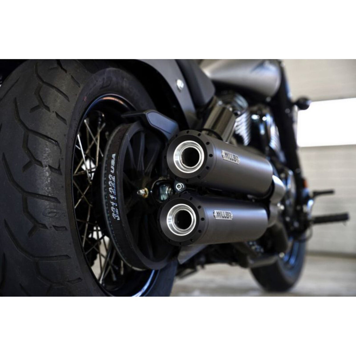 Miller Exhaust Miller Omaha II Slip-Ons black End cap Standard black