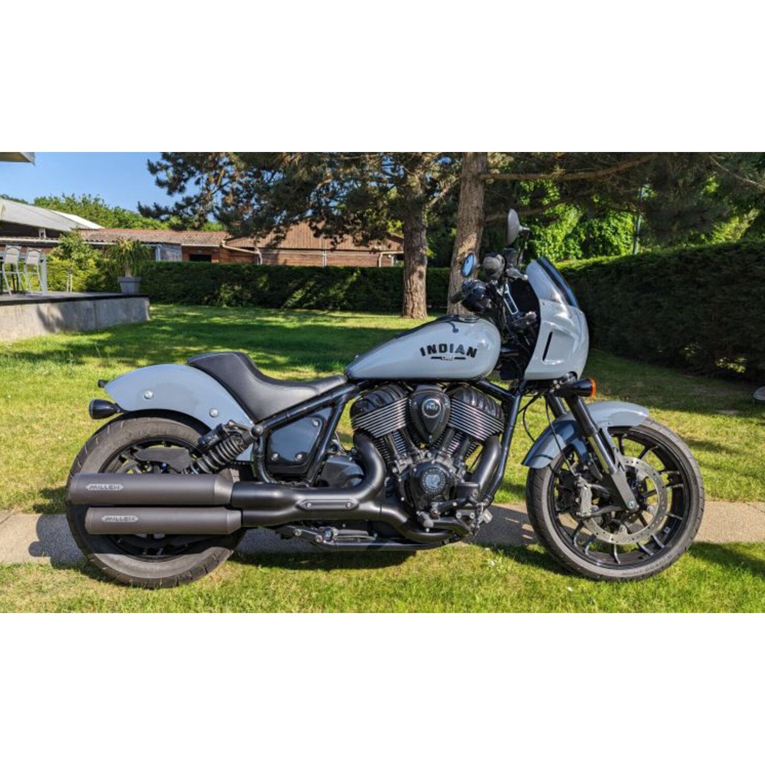 Miller Exhaust Miller Omaha II Slip-Ons black End cap Standard black