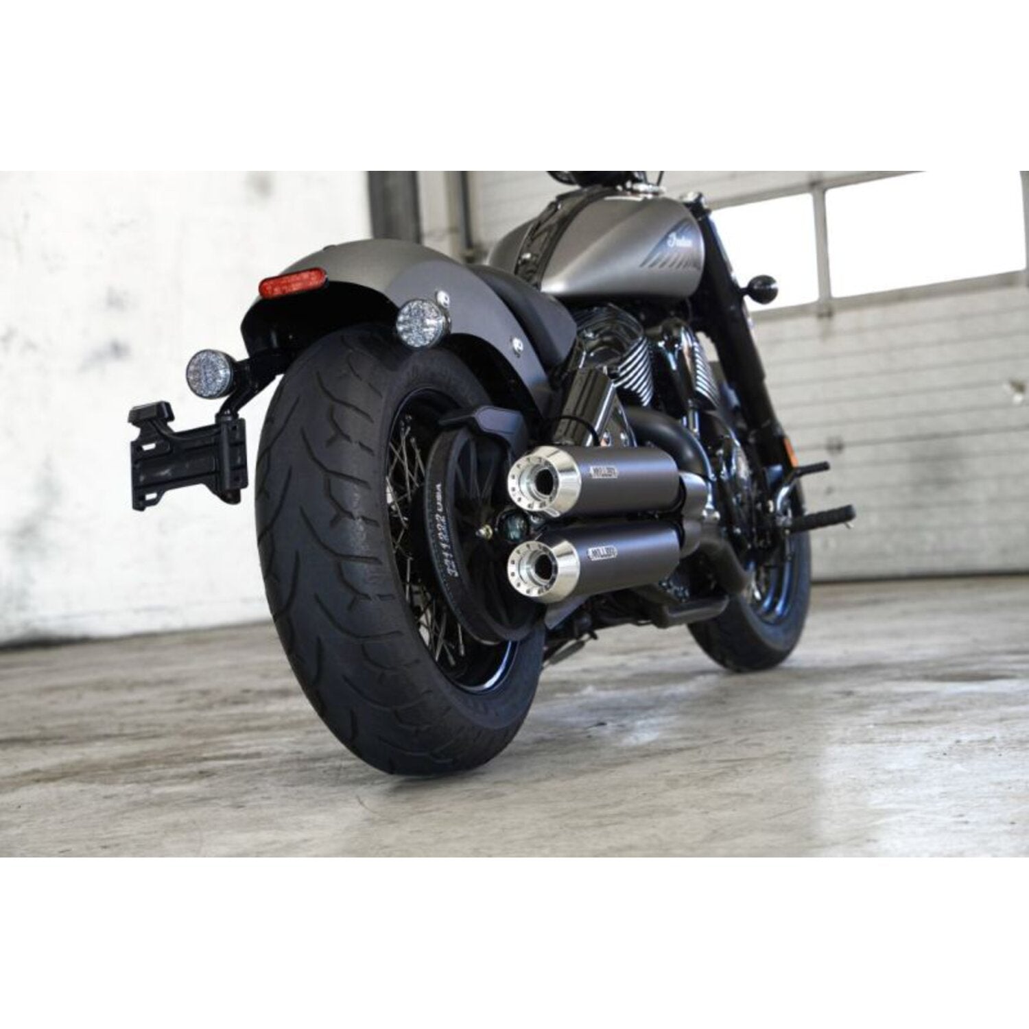 Miller Exhaust Miller Omaha II Slip-Ons black End cap Tapered polished