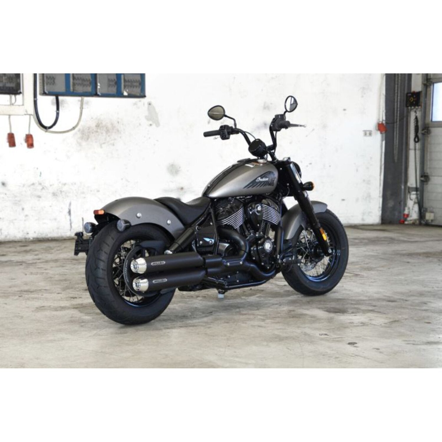 Miller Exhaust Miller Omaha II Slip-Ons black End cap Tapered polished