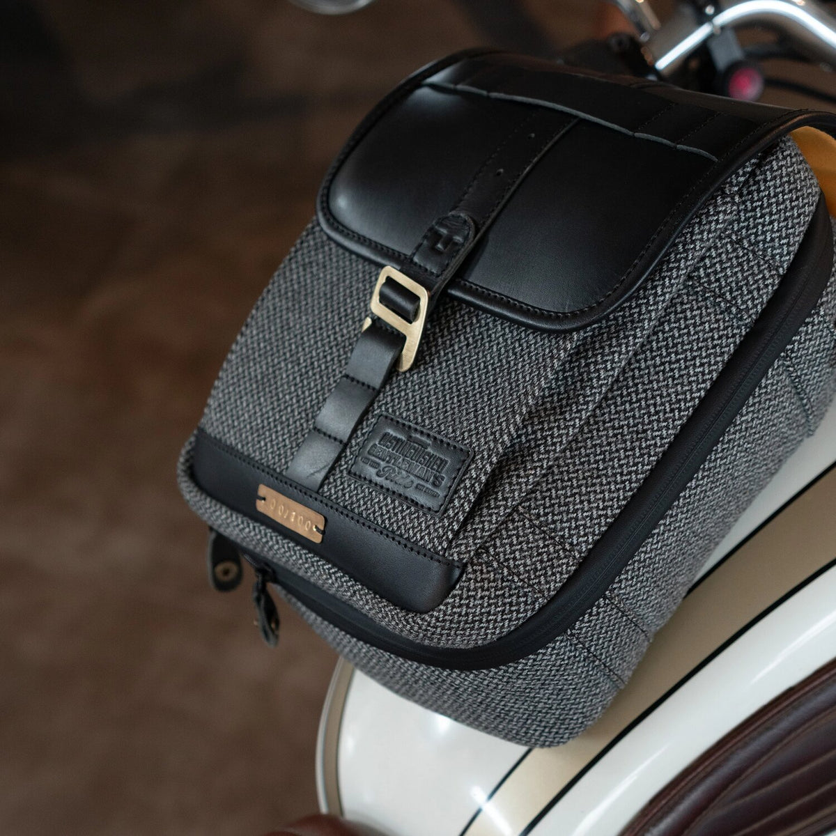 Trip Machine x DGR Cartographer tank bag black