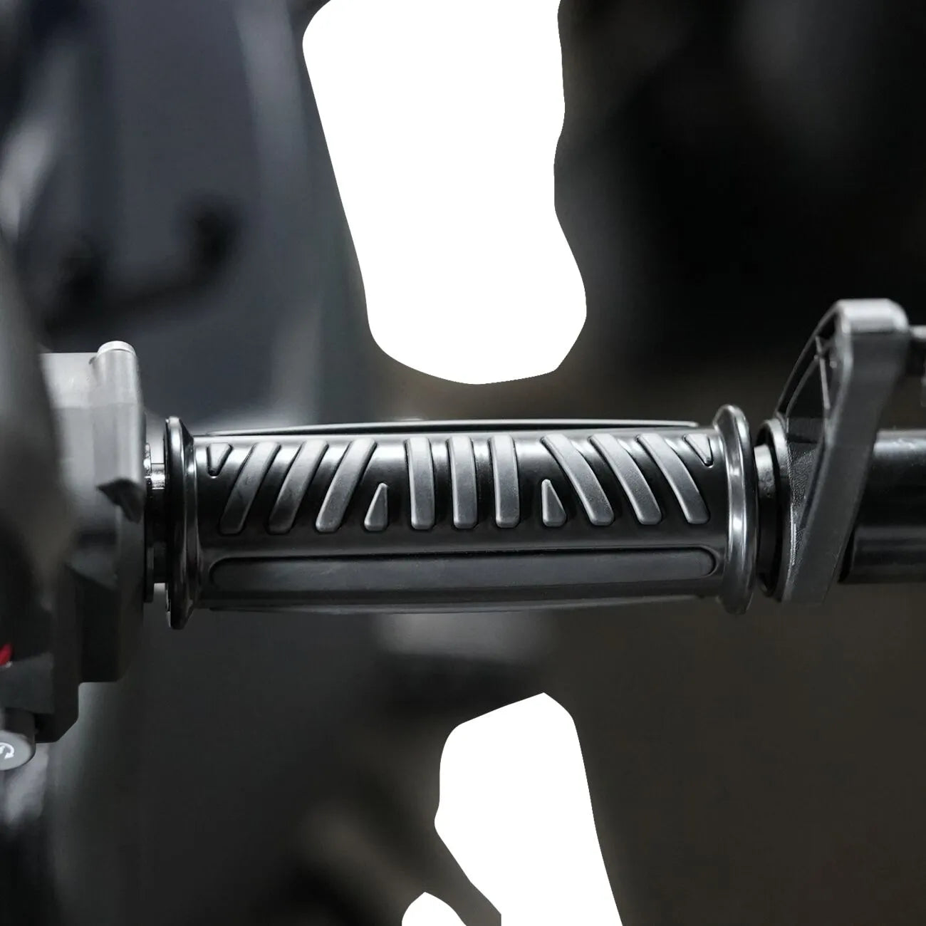 Show Chrome Combat Grips - 7/8" Handlebar