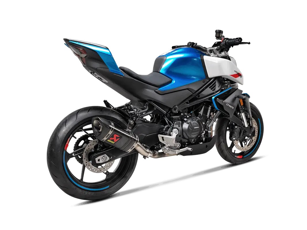 Akrapovic Slip-on Line Lyddæmper Street Kulfiber