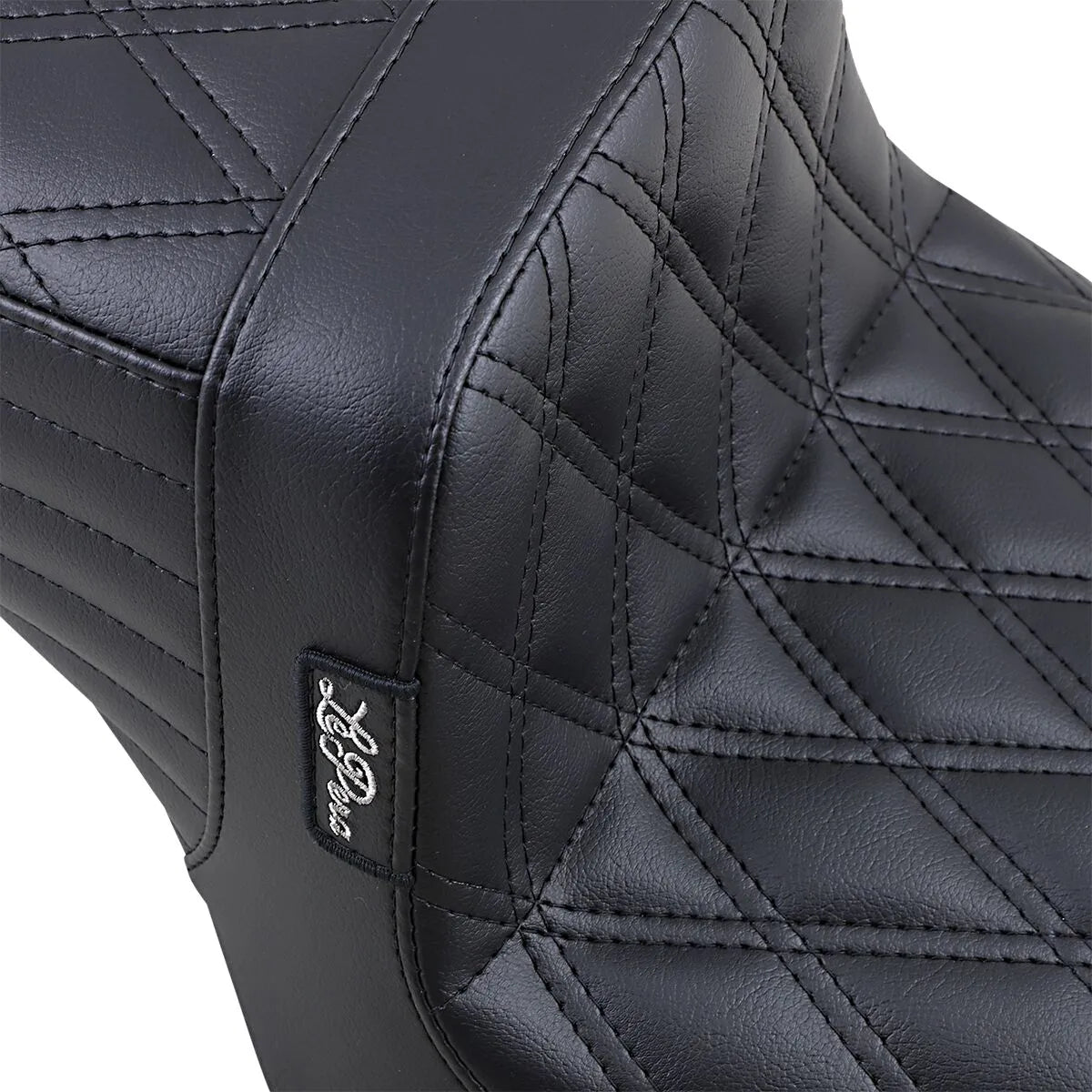 Le Pera Tailwhip Seat - Enhanced Comfort & Style - For Harley Davidson