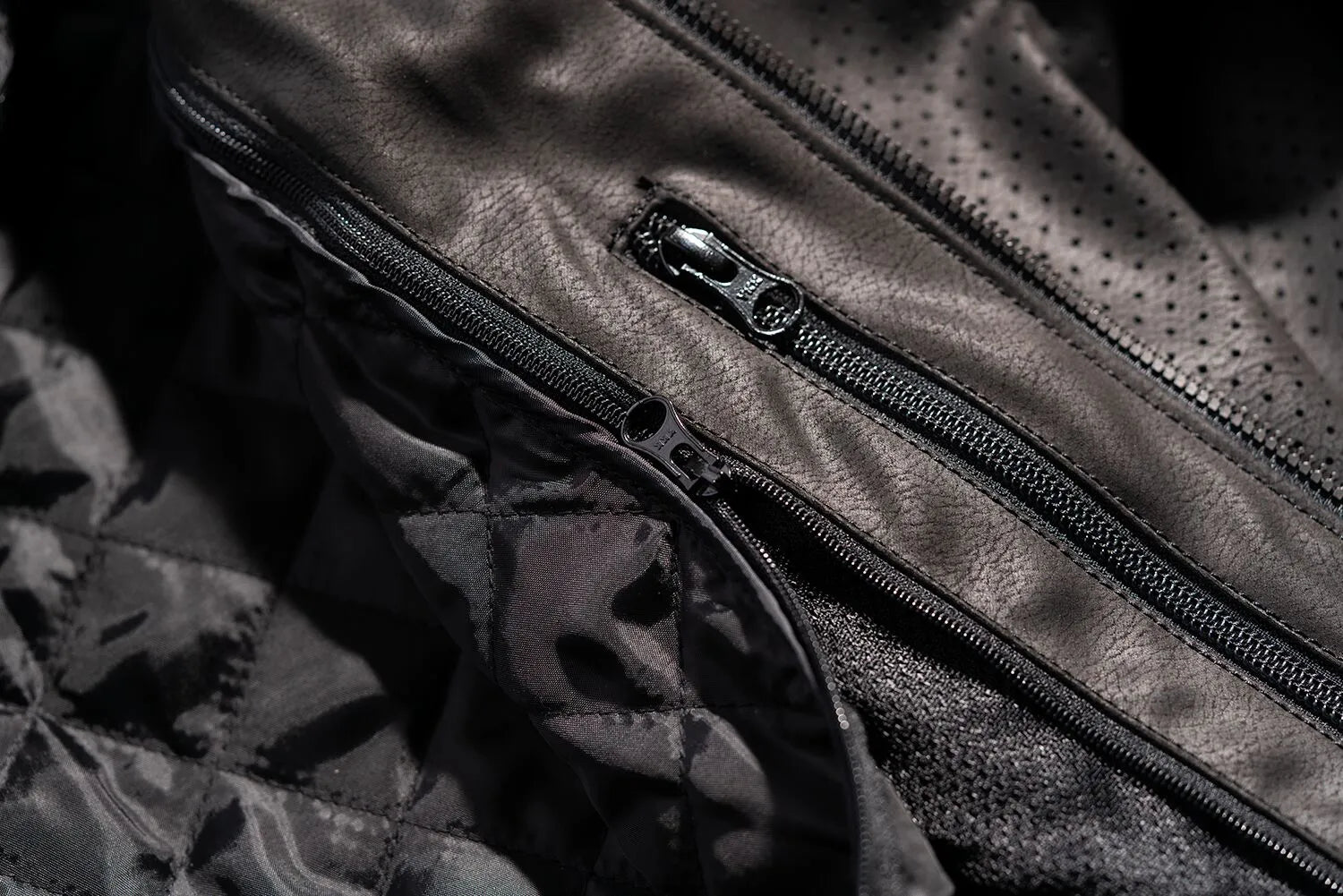 Icon Women's Tuscadero2™ Jacket Foreet Sport - Black