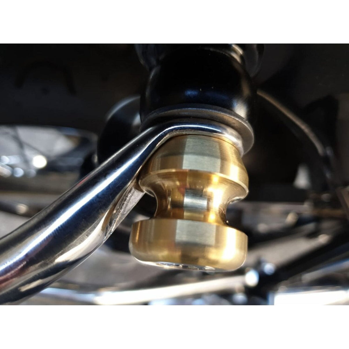 Motone The Capstan! bungee hook attachment - Brass