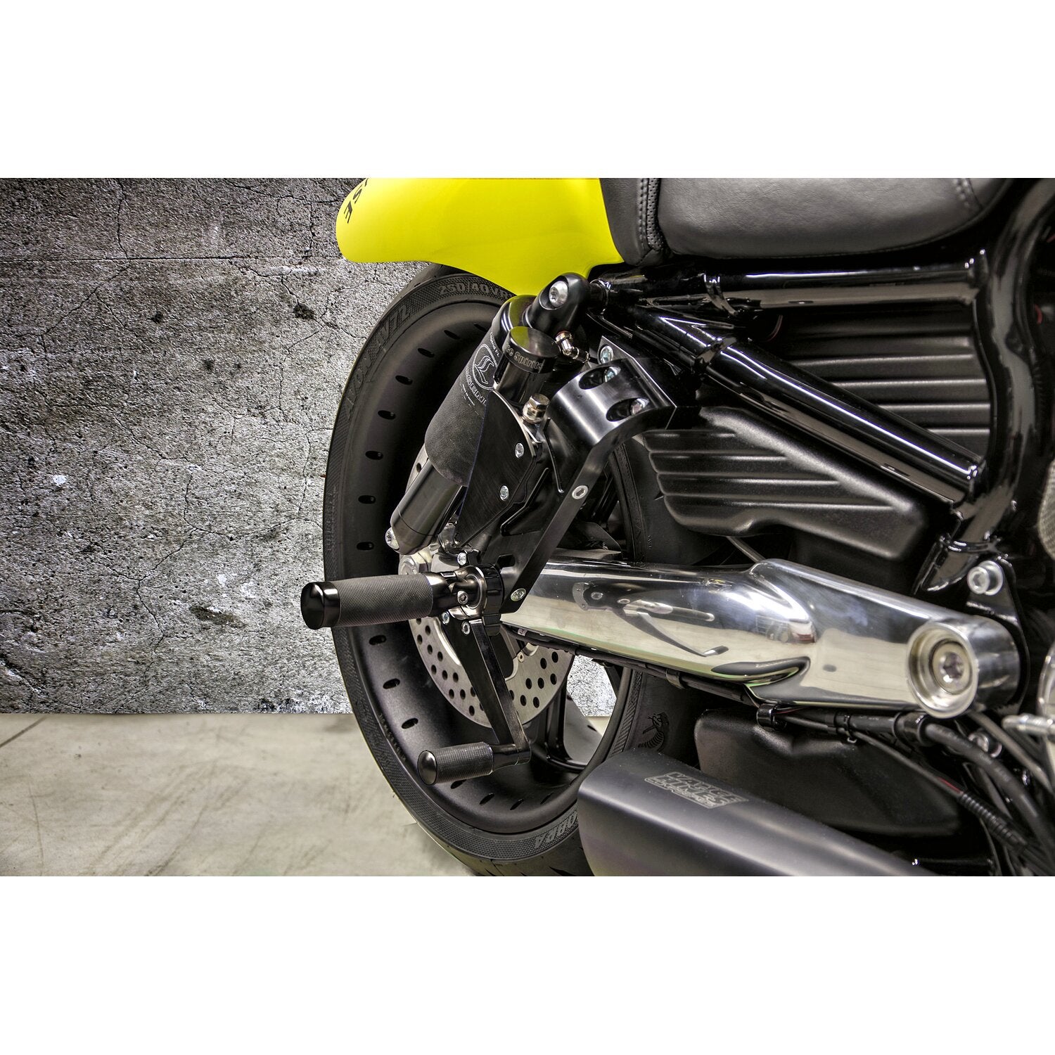 Free Spirits rear set controls for V-Rod