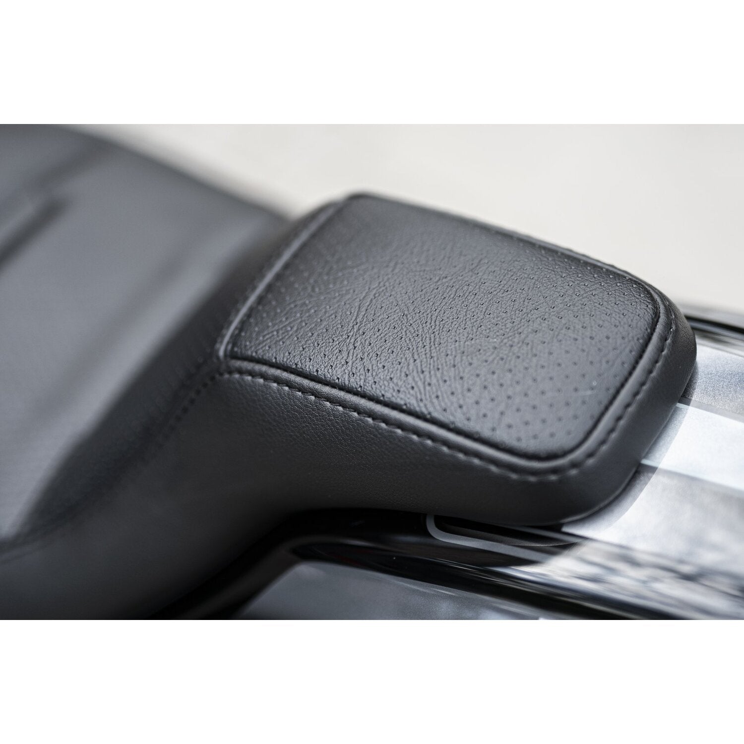 Killer Custom 'Blocker' seat for 'Bobbstr'/'Rodstr' fender