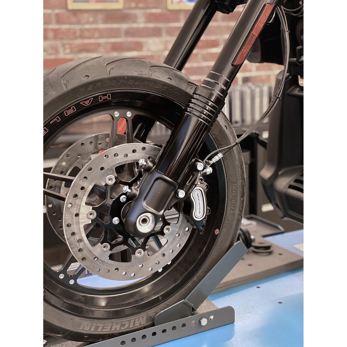 Killer Custom lower fork covers - Gloss black