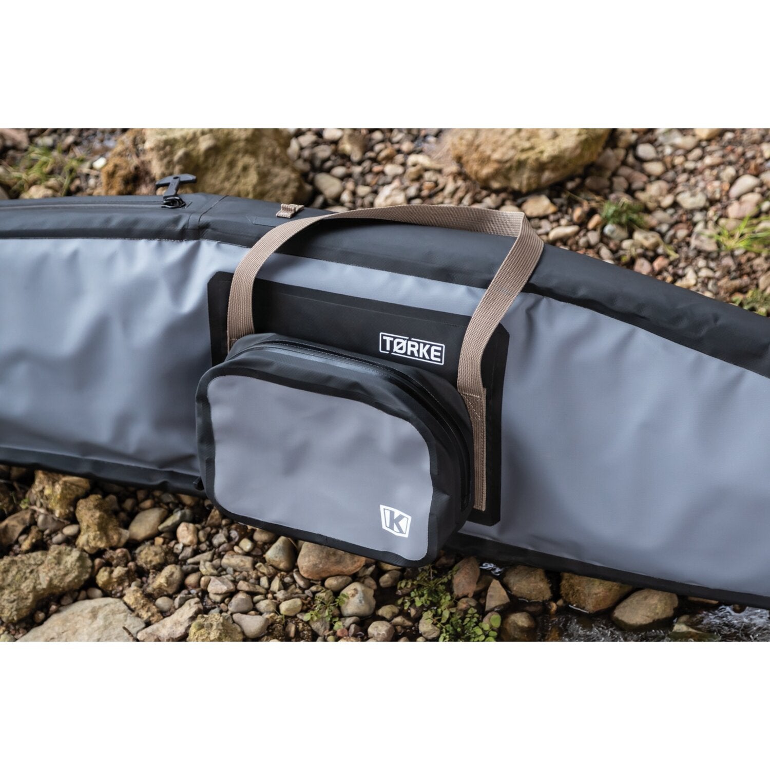 Kuryakyn Tørke 2.7L large removable pouch