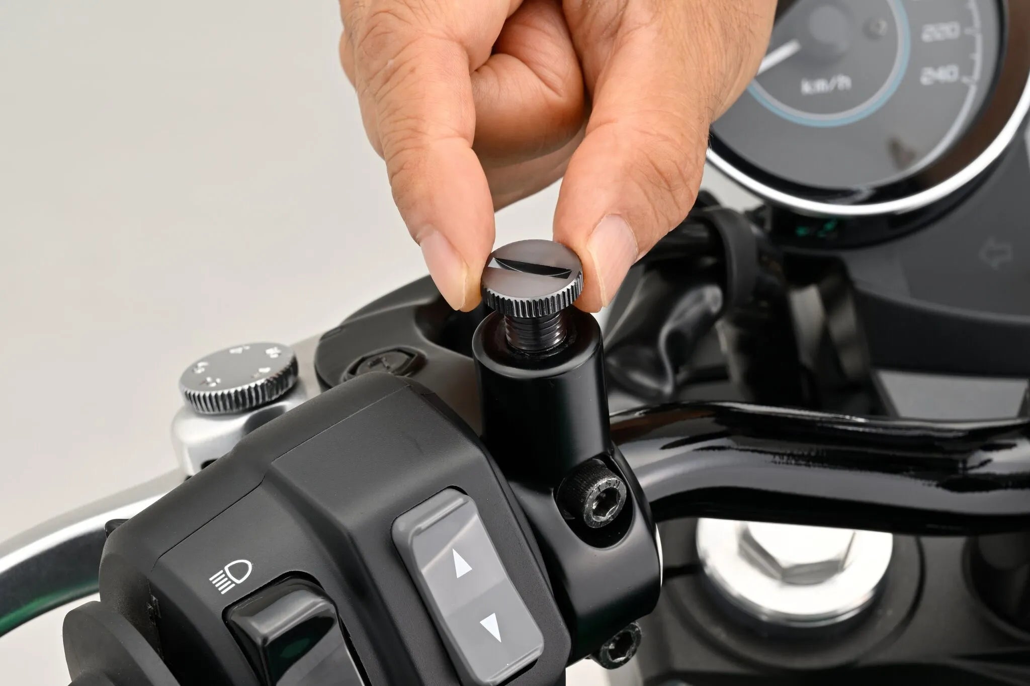 Daytona Mirror Plug Bolt M10 X 1.25