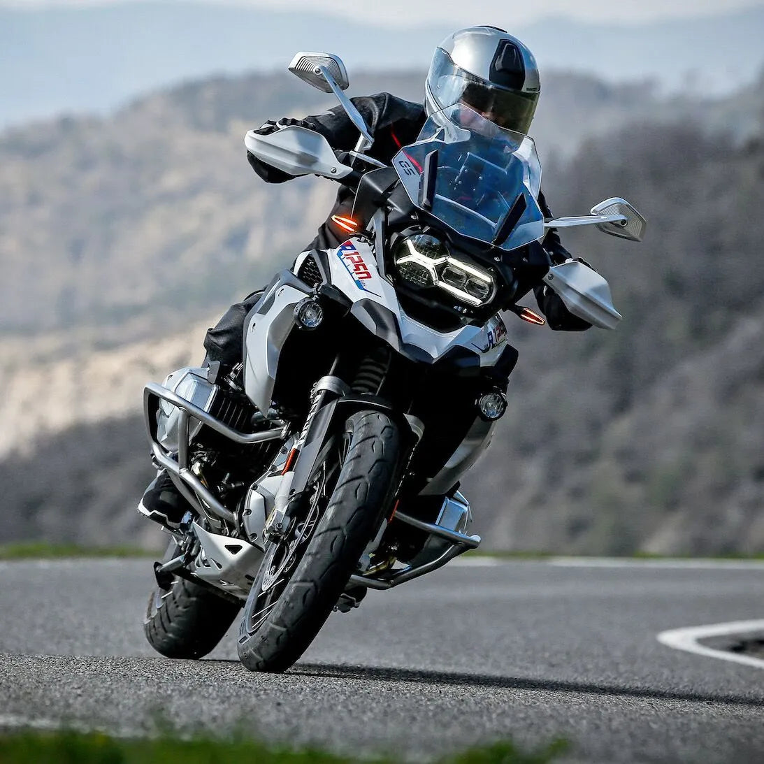 Dunlop Trailmax Meridian Tire 170/60zr17 Rear