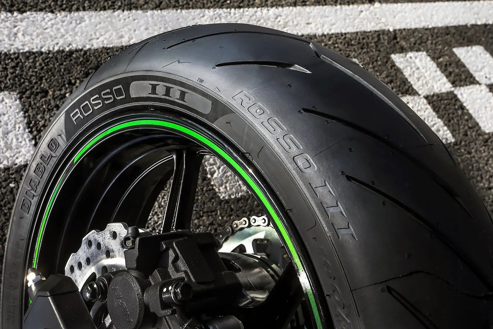 Pirelli Diablo Rosso Iii Tire 120/70zr17 Front