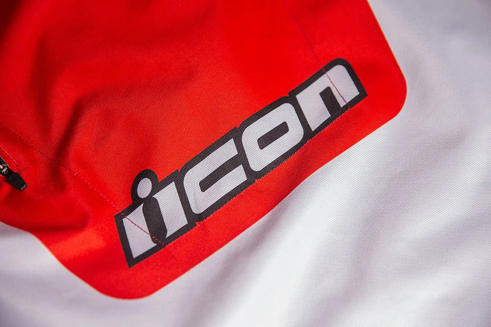 Icon Airform Retro Jacket - Black/Red/White