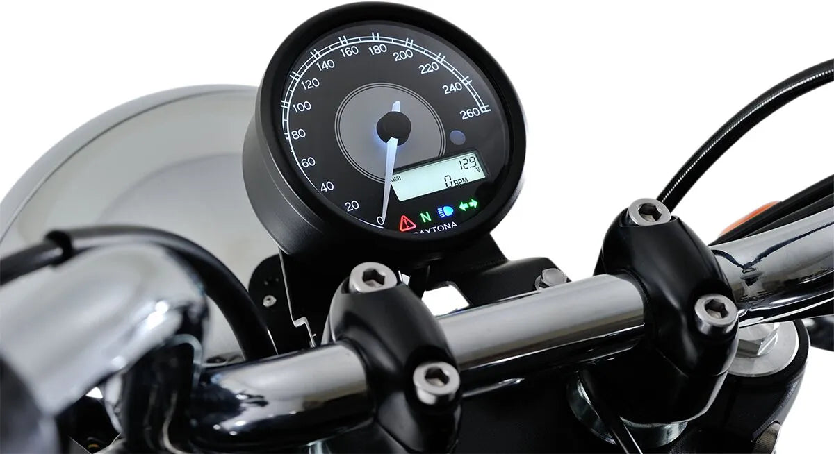 Daytona Speedometer - Accurate Speed Display