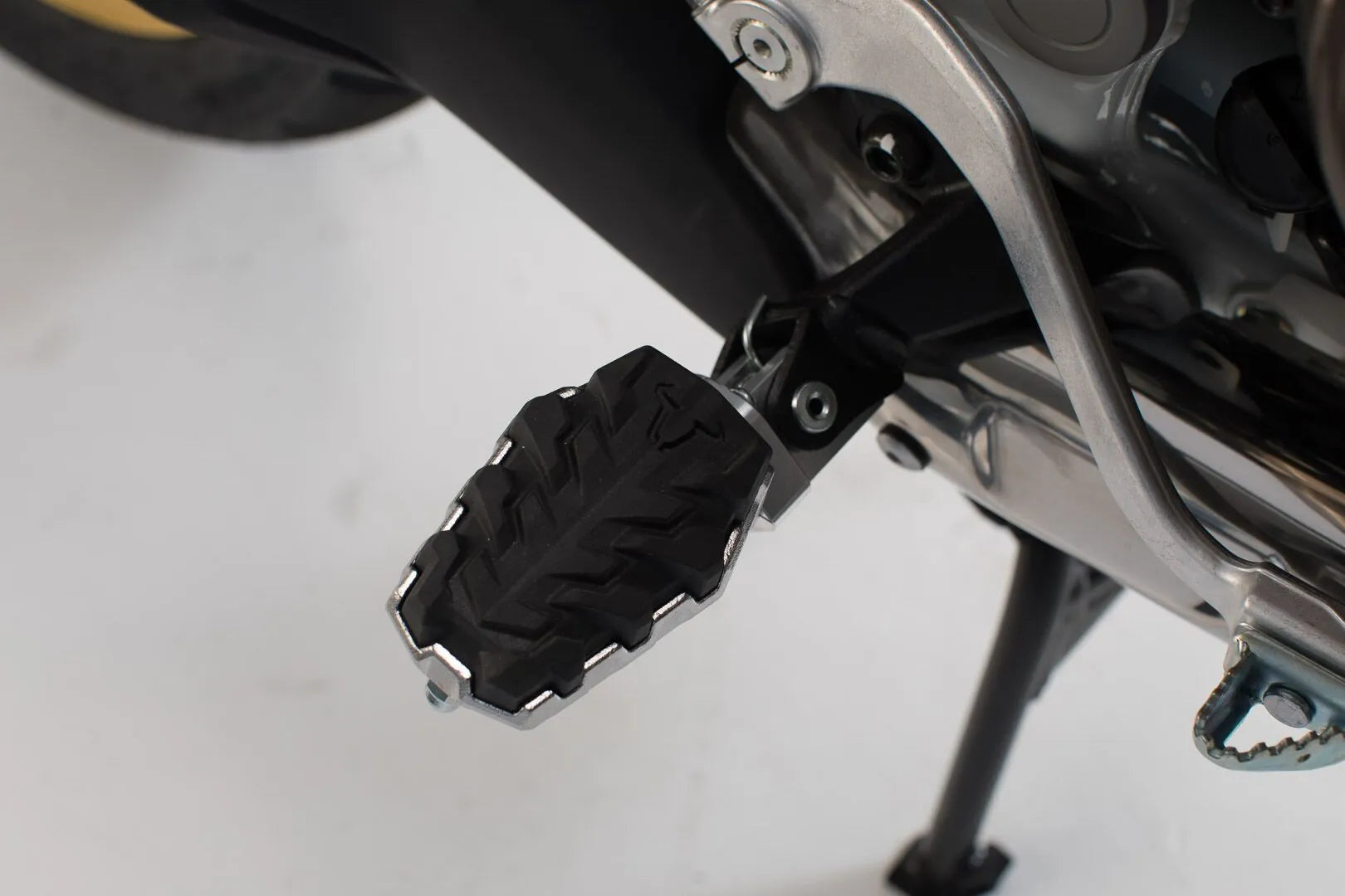 Sw-motech Evolution Footrest Kit - Adjustable Motorcycle Pegs