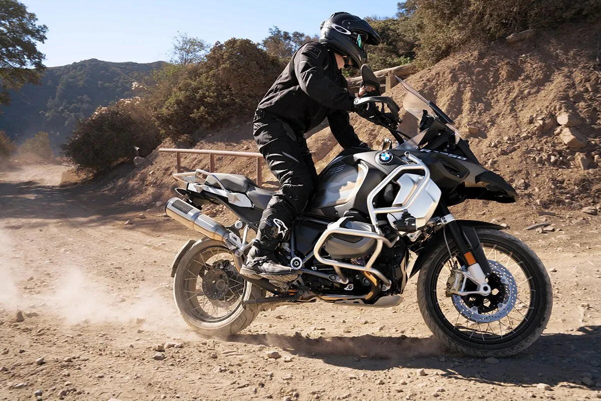 Vance & Hines Hi-output Adventure 500 Slip-on Lyddæmper